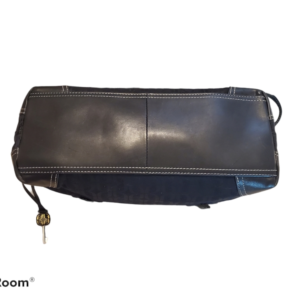 ❤ FOSSIL BLACK  HANDBAG ❤ - Picture 5 of 9